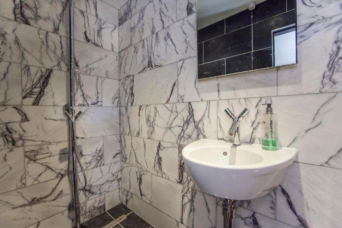 ※ Relaxing Home- Parking & Gorgeous Gardens Bath Exteriör bild