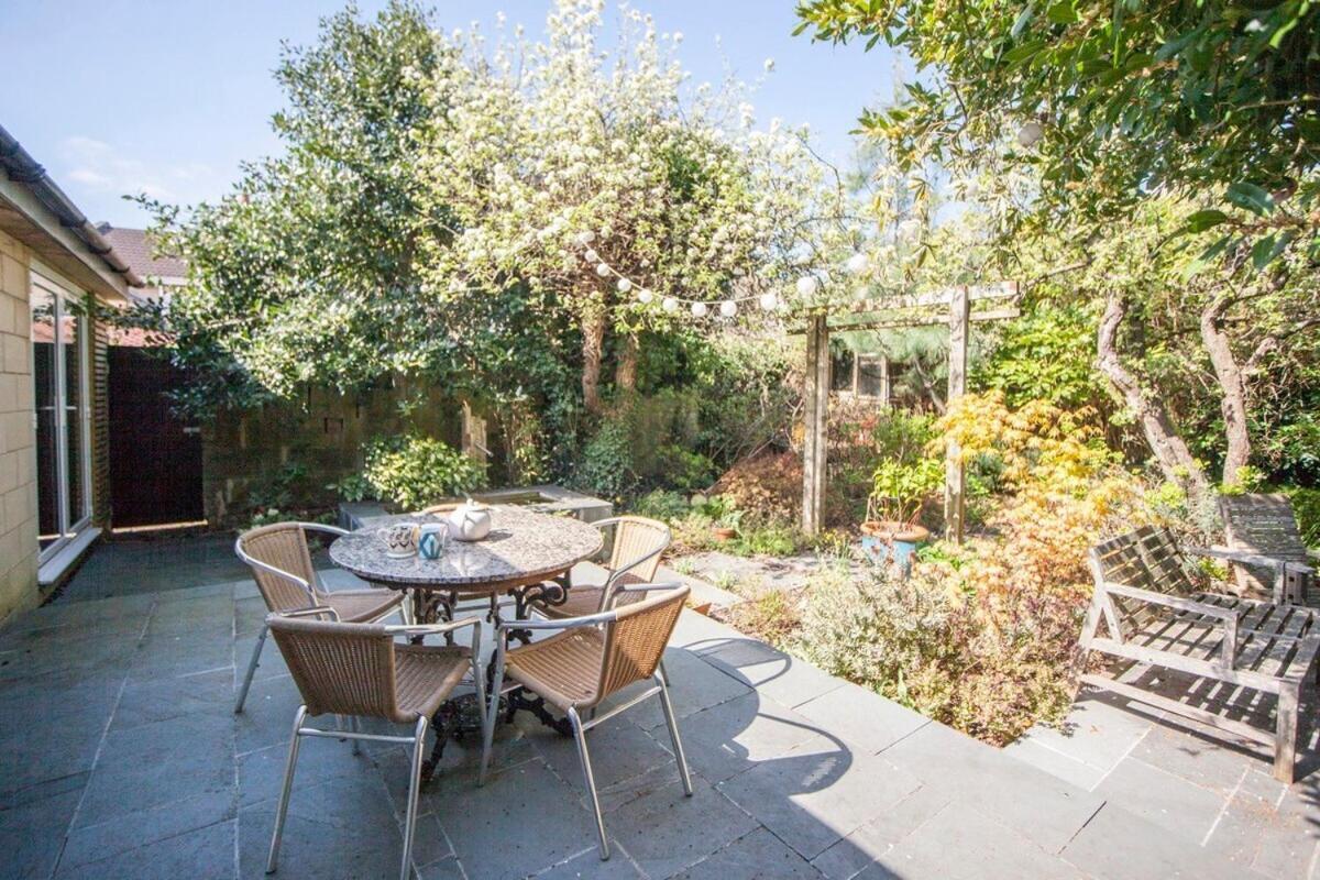 ※ Relaxing Home- Parking & Gorgeous Gardens Bath Exteriör bild